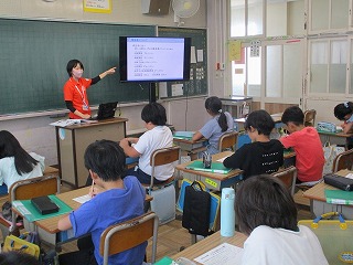 6月17日(火)　４年福祉学習